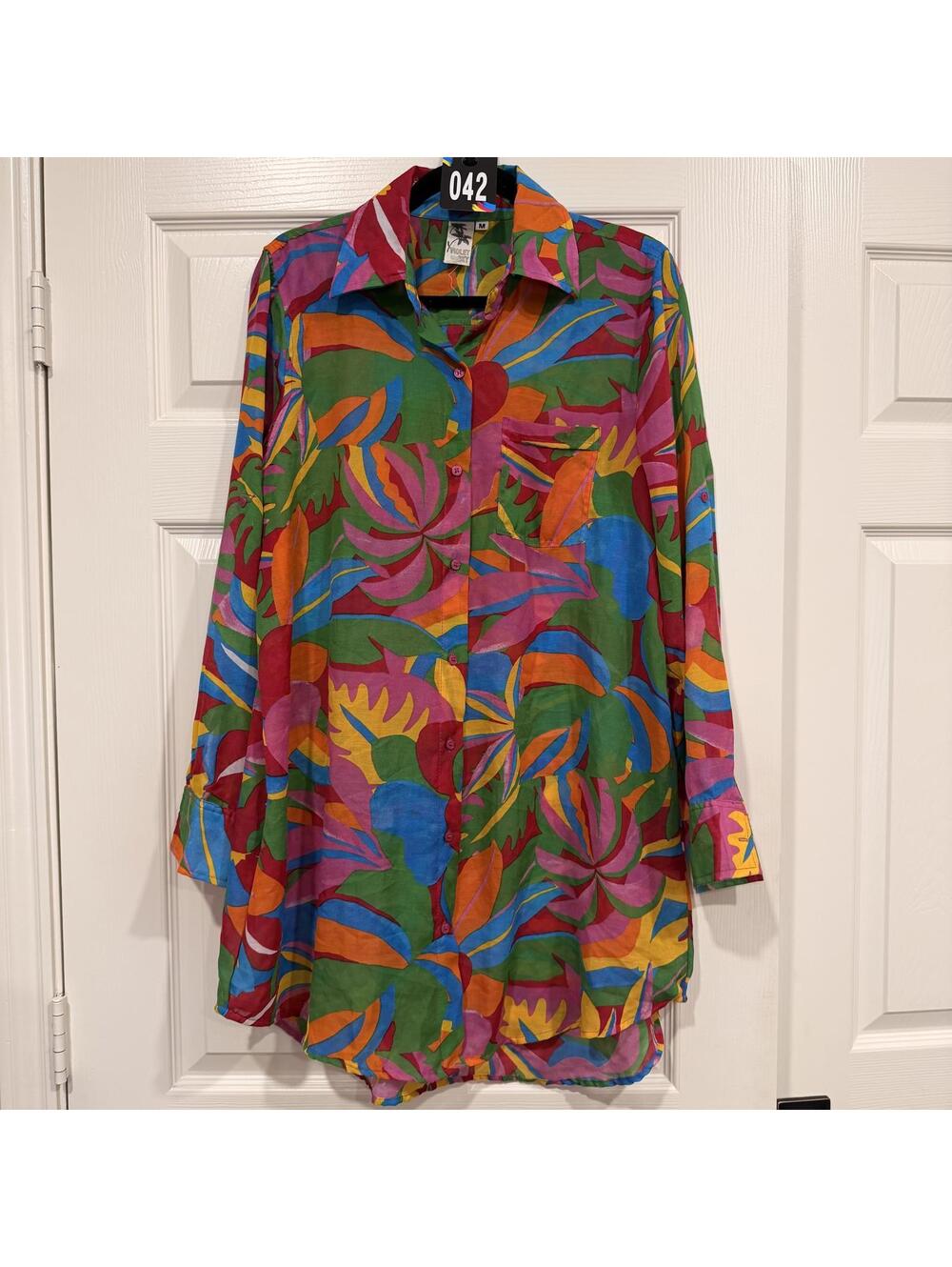 #42 VIOLET SKY Top Dress Cover Up Shrug Beach vacation casual sz. Medium